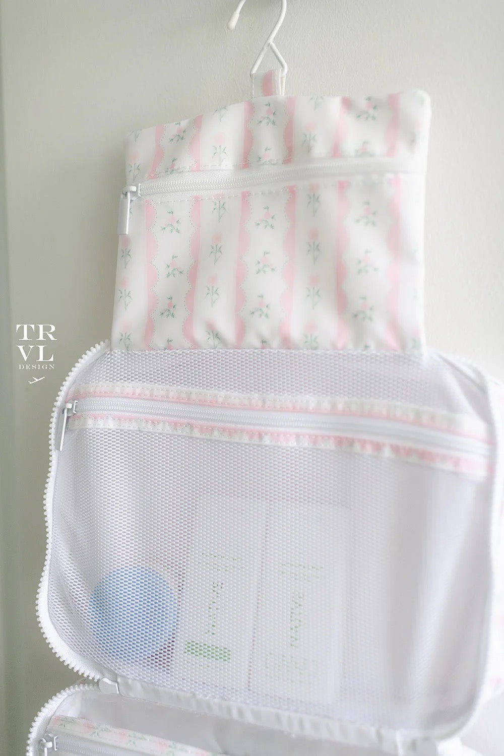 Bundle Up Hanging Toiletry Bag - Ribbon Floral Pink