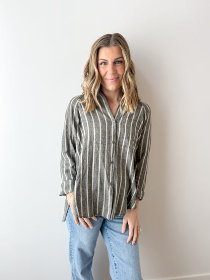 The Perfect Line Top- Black/Cream