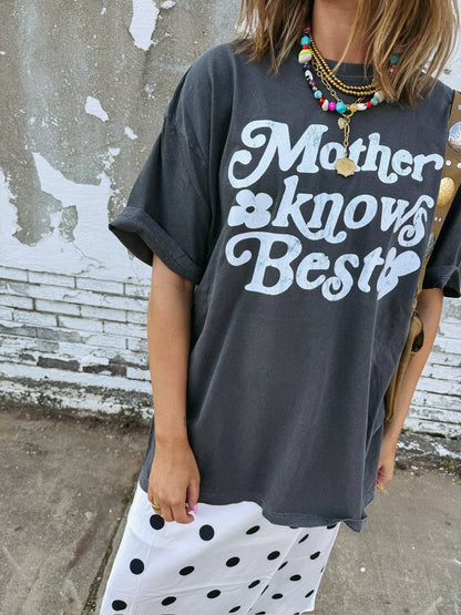 Mother knows best graphic tee - charcoal