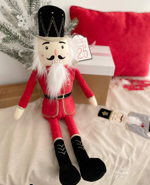 Nutcracker Shelf Sitter