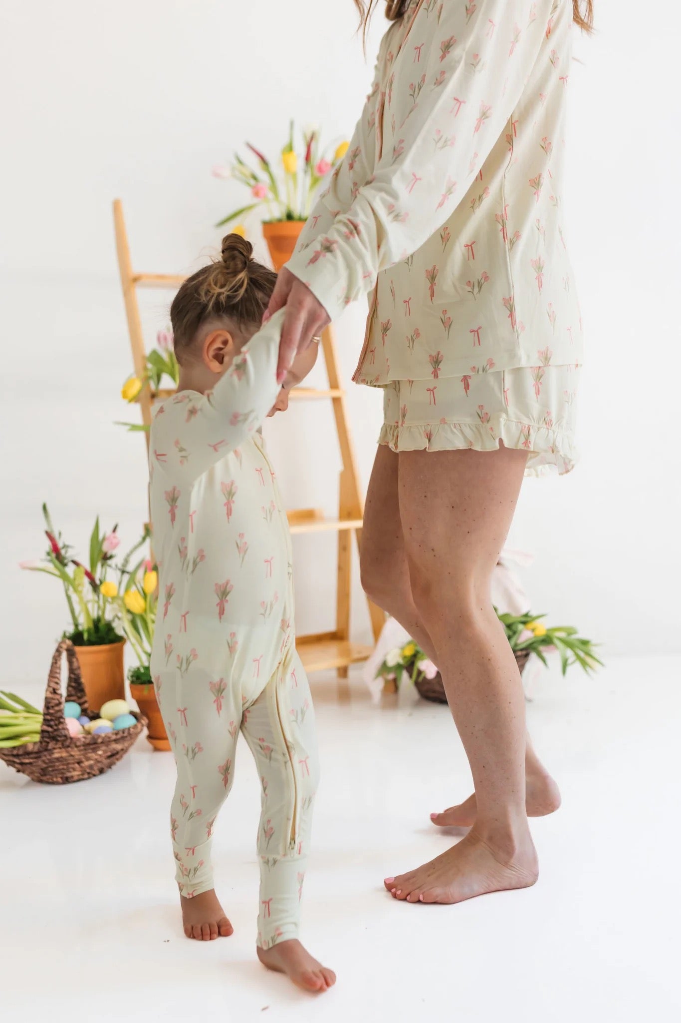 Tulip Fields Women's Long Sleeve Short Set