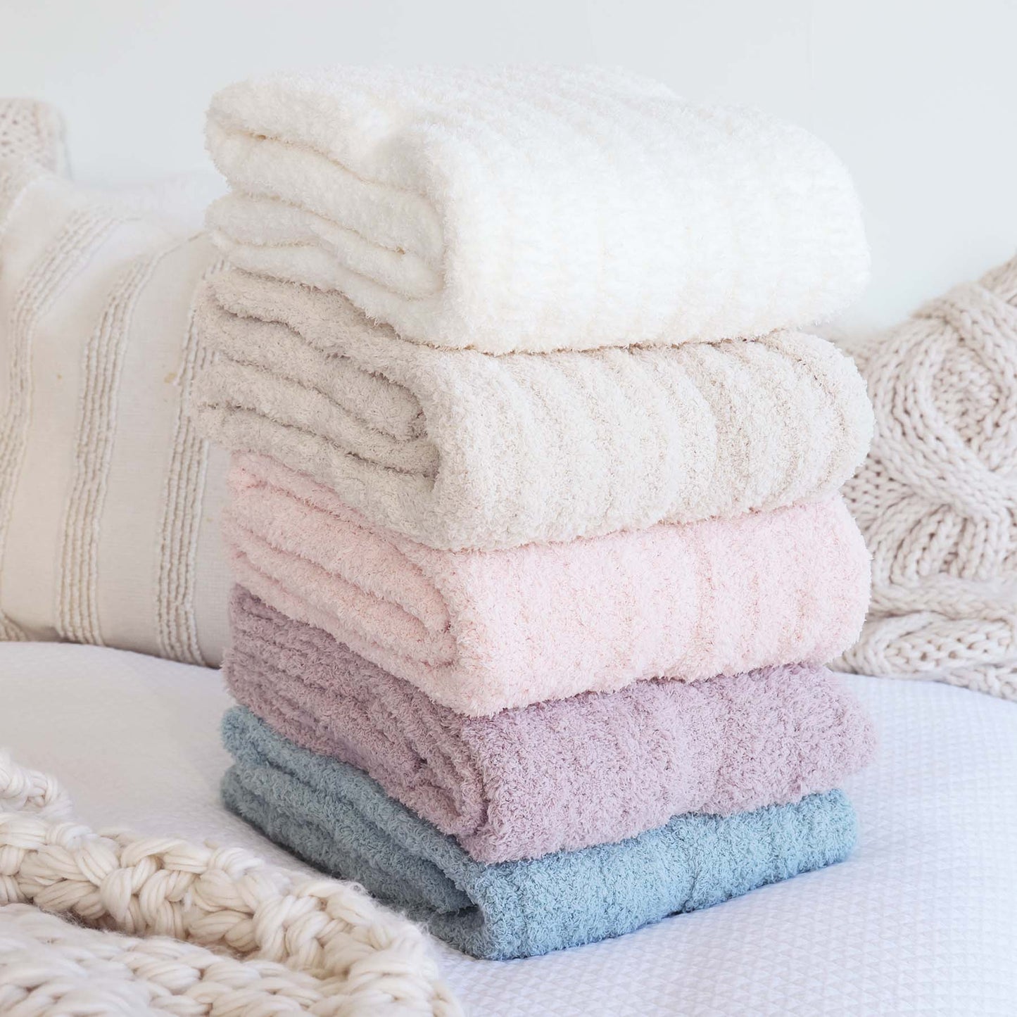 CuddleLane™ Luxe Blankets - (40" x 30") / Light Rose