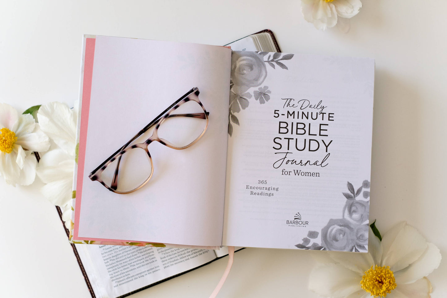 The Daily 5-Minute Bible Study Journal for Women